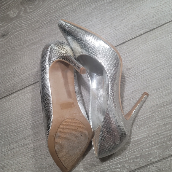 Snake skin stilettos - Picture 6 of 10